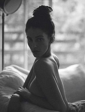 Jessica Lowndes nude and sexy photos