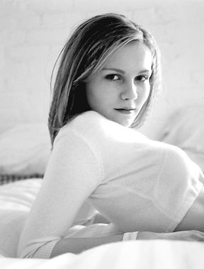 Kirsten Dunst sexy